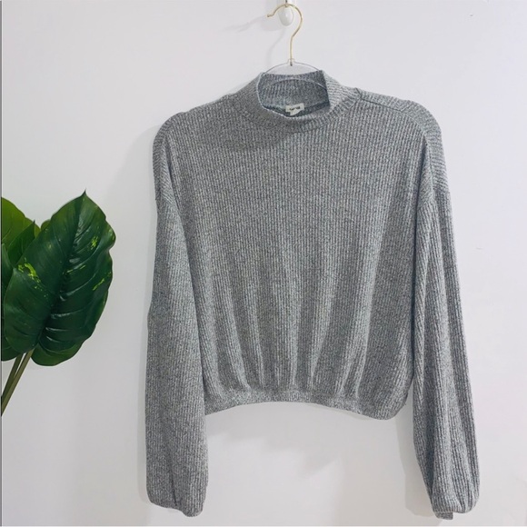 (3 for $24❣️) Grey Ribbed Long Sleeve Top - Picture 1 of 4